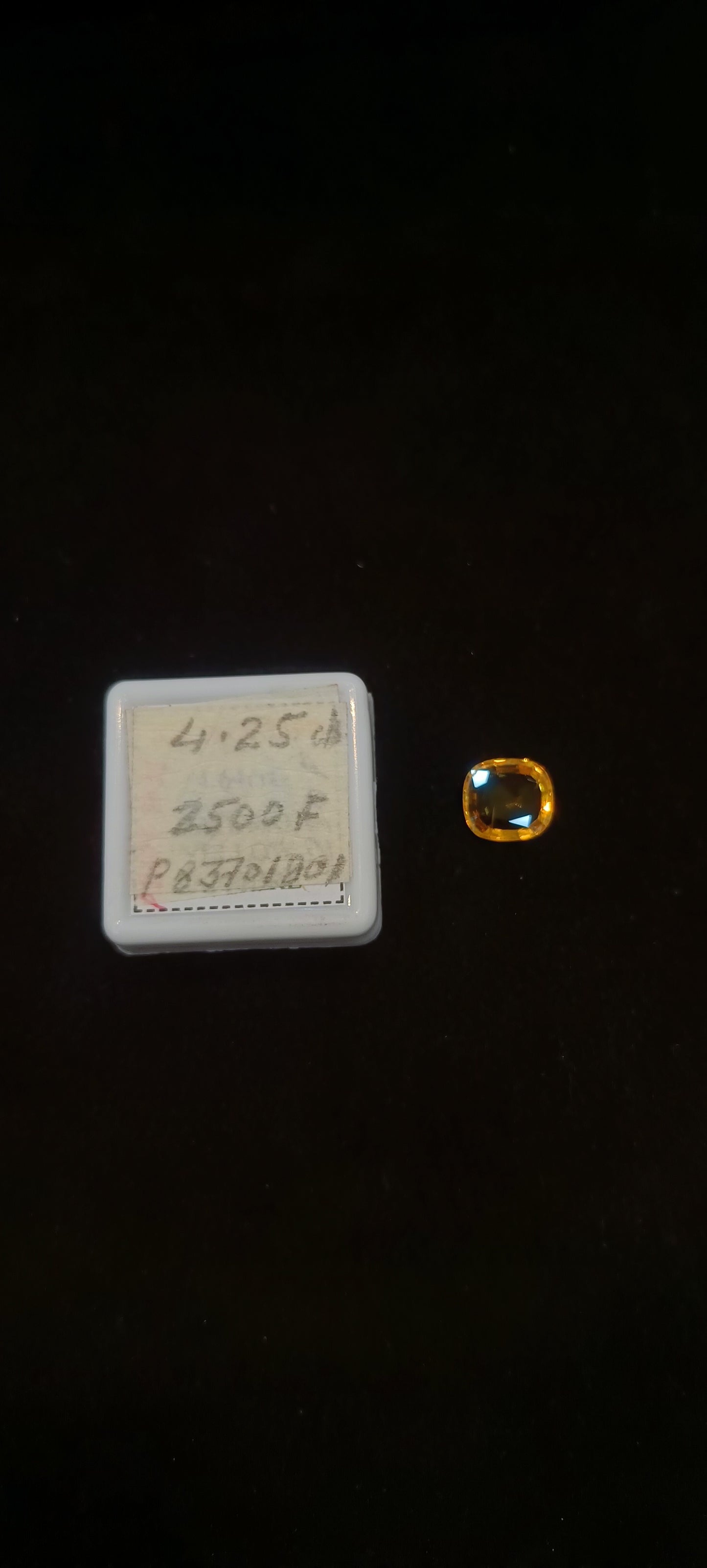Yellow Sapphire - 4.25 Carats