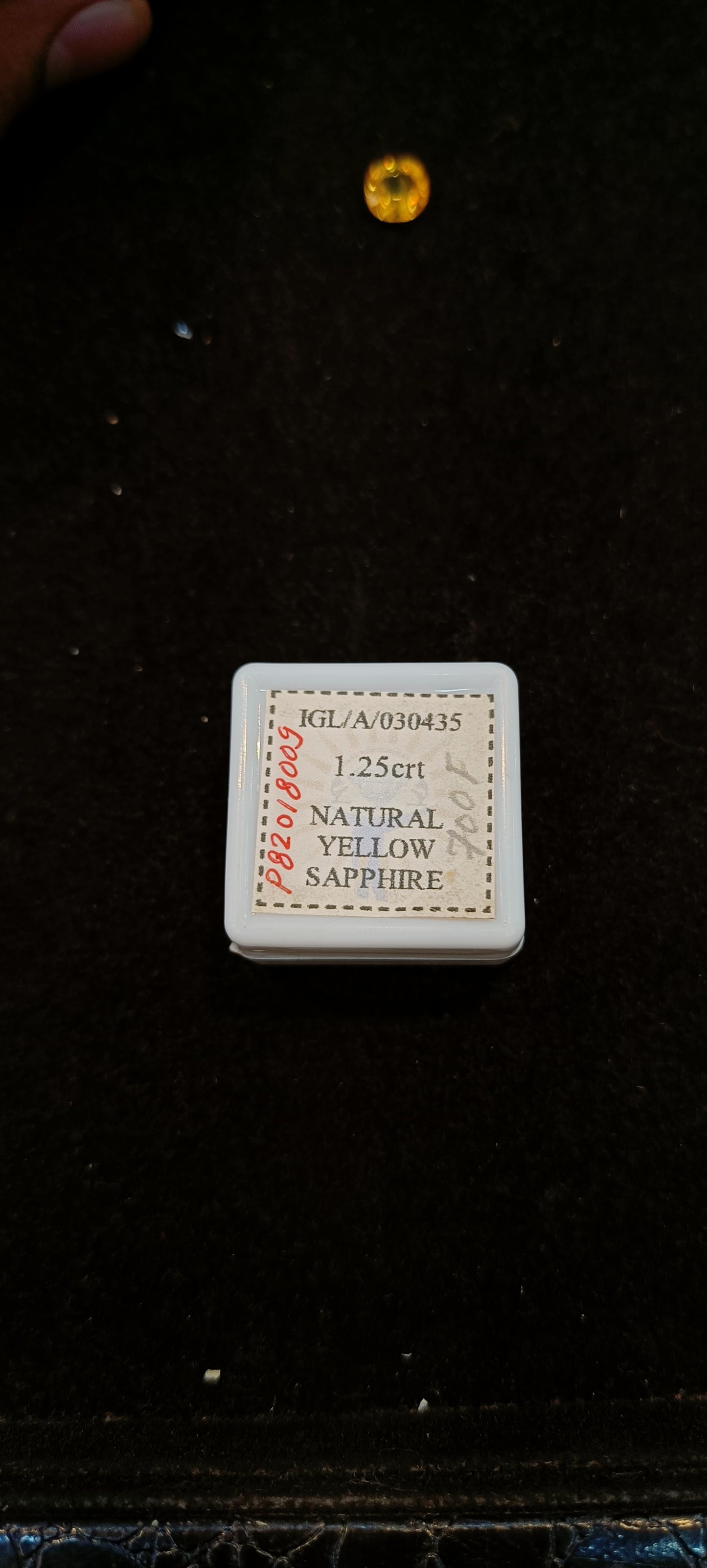 Yellow Sapphire - 1.25 Carats