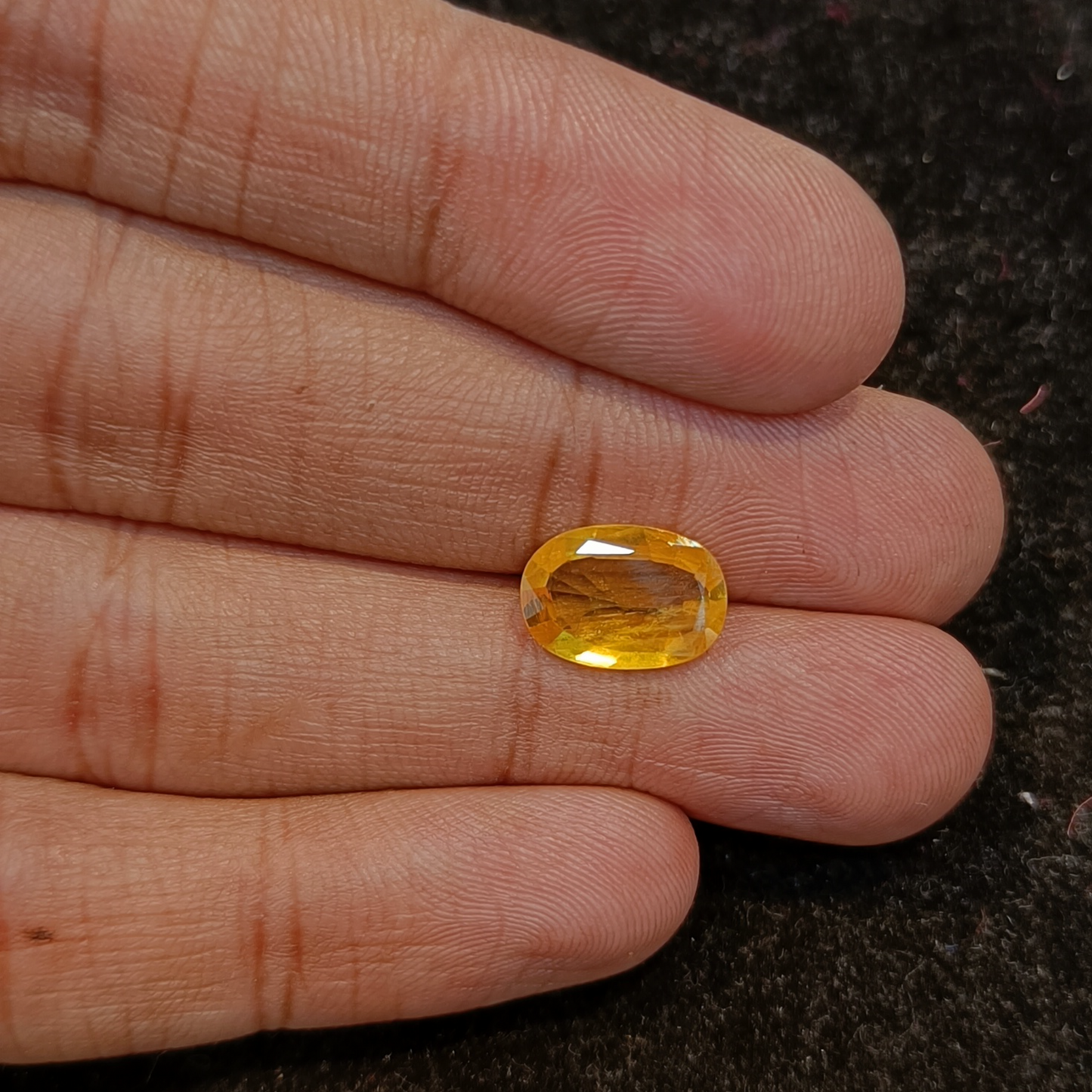 Yellow Sapphire - 2.84 Carats