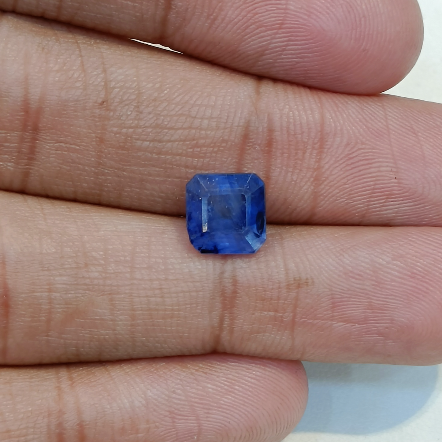 Blue Sapphire - 3.48 Carats