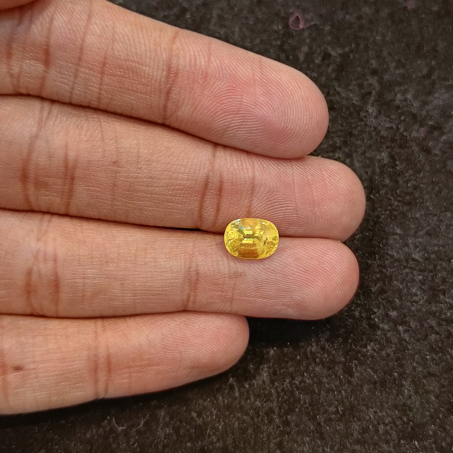 Yellow Sapphire - 2.62 Carats