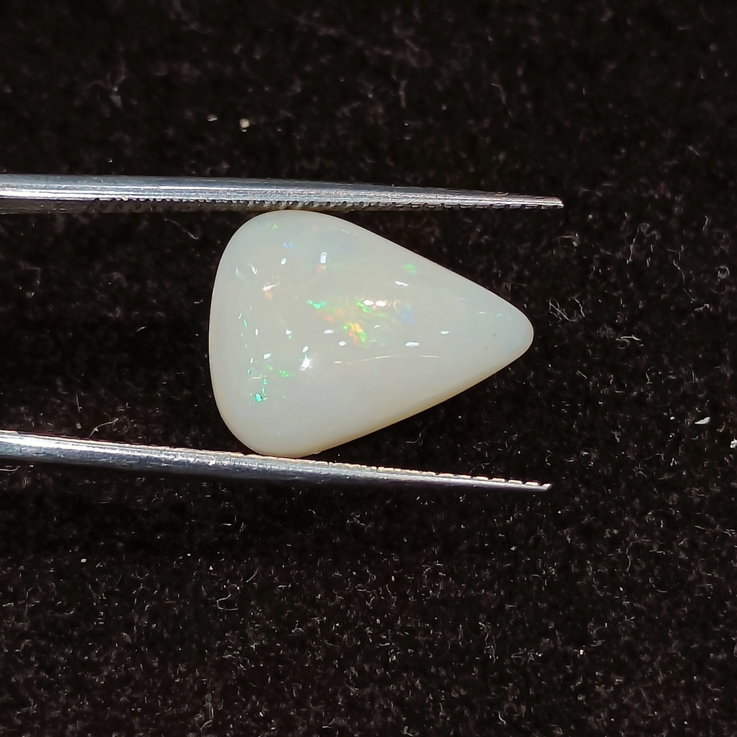 White Opal  - 5.35 Carats