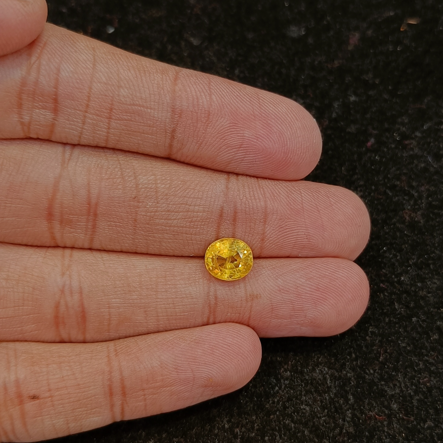 Yellow Sapphire - 2.80 Carats