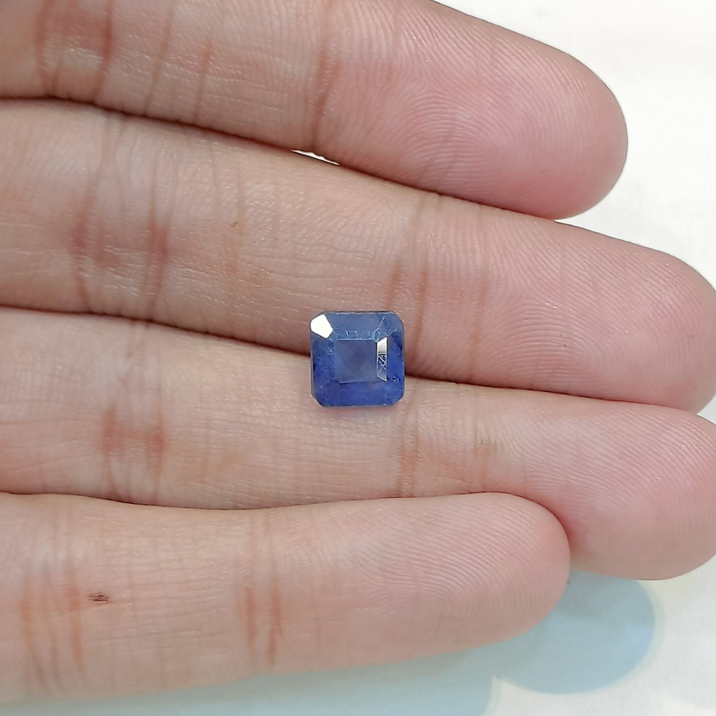 Blue Sapphire - 3.80 Carats
