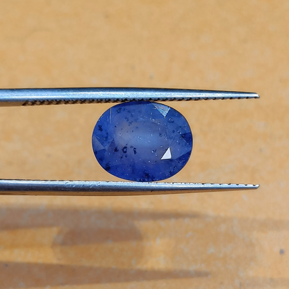 Blue Sapphire - 3.86 Carats