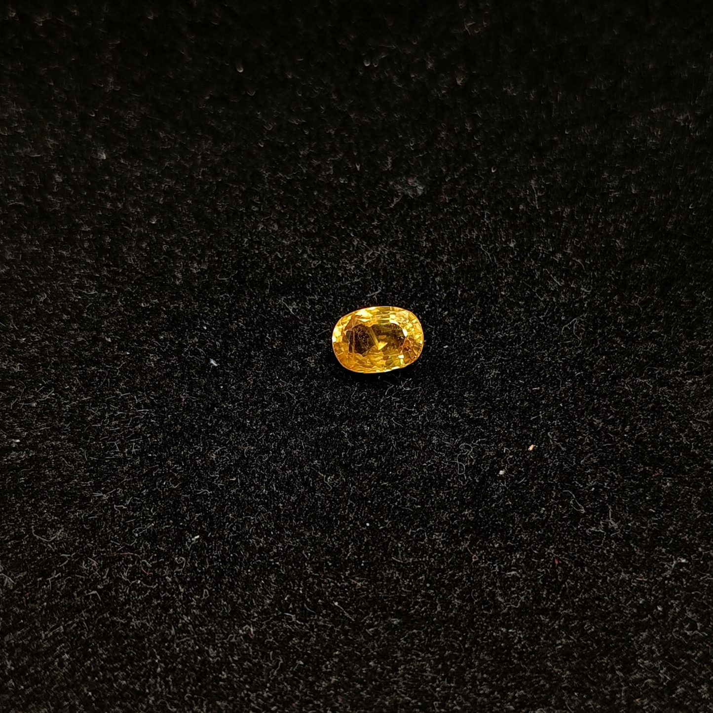 Yellow Sapphire - 2.56 Carats