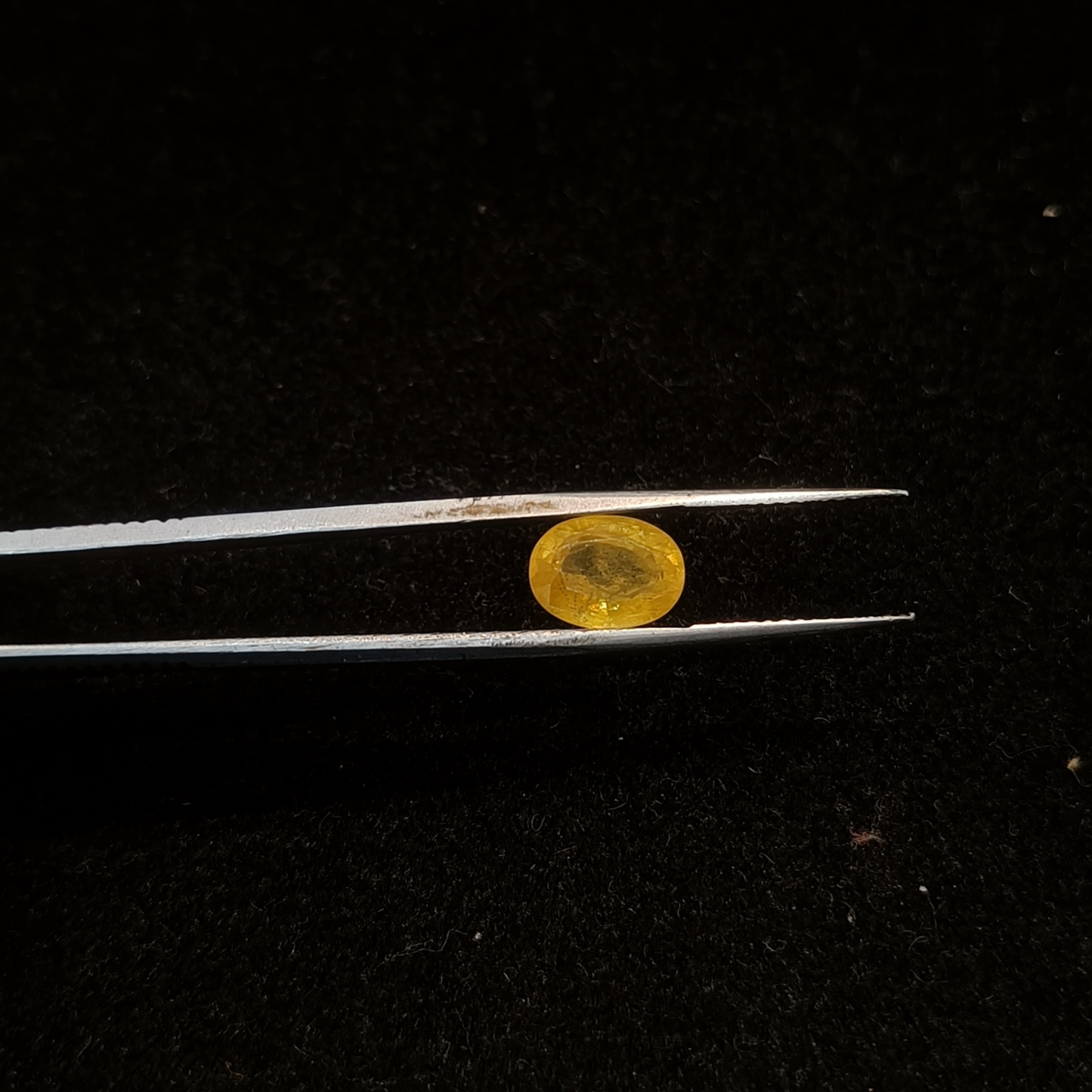 Yellow Sapphire - 3.53 Carats
