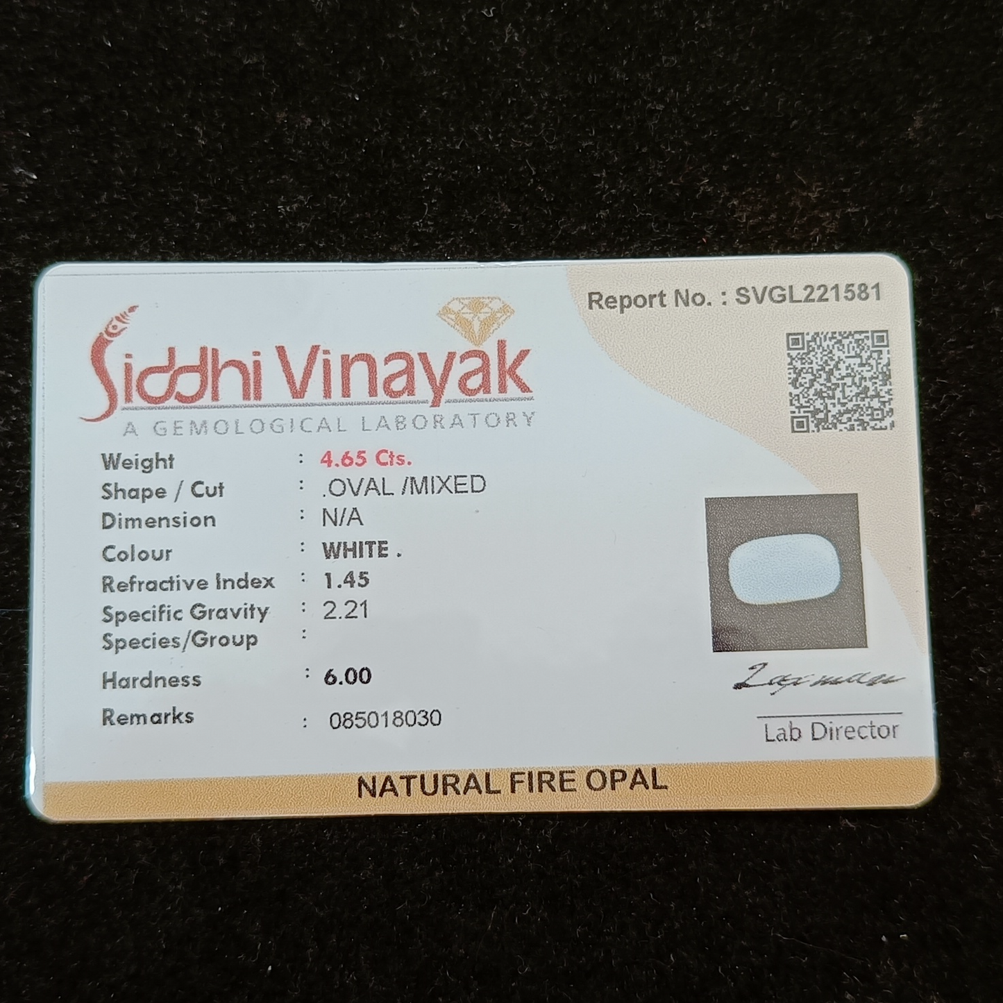 White Opal - 4.65 Carats