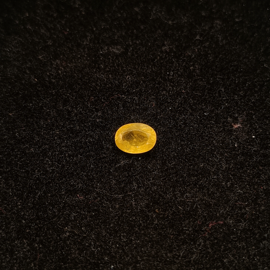 Yellow Sapphire - 3.53 Carats
