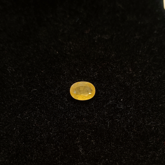 Yellow Sapphire - 3.40 Carats