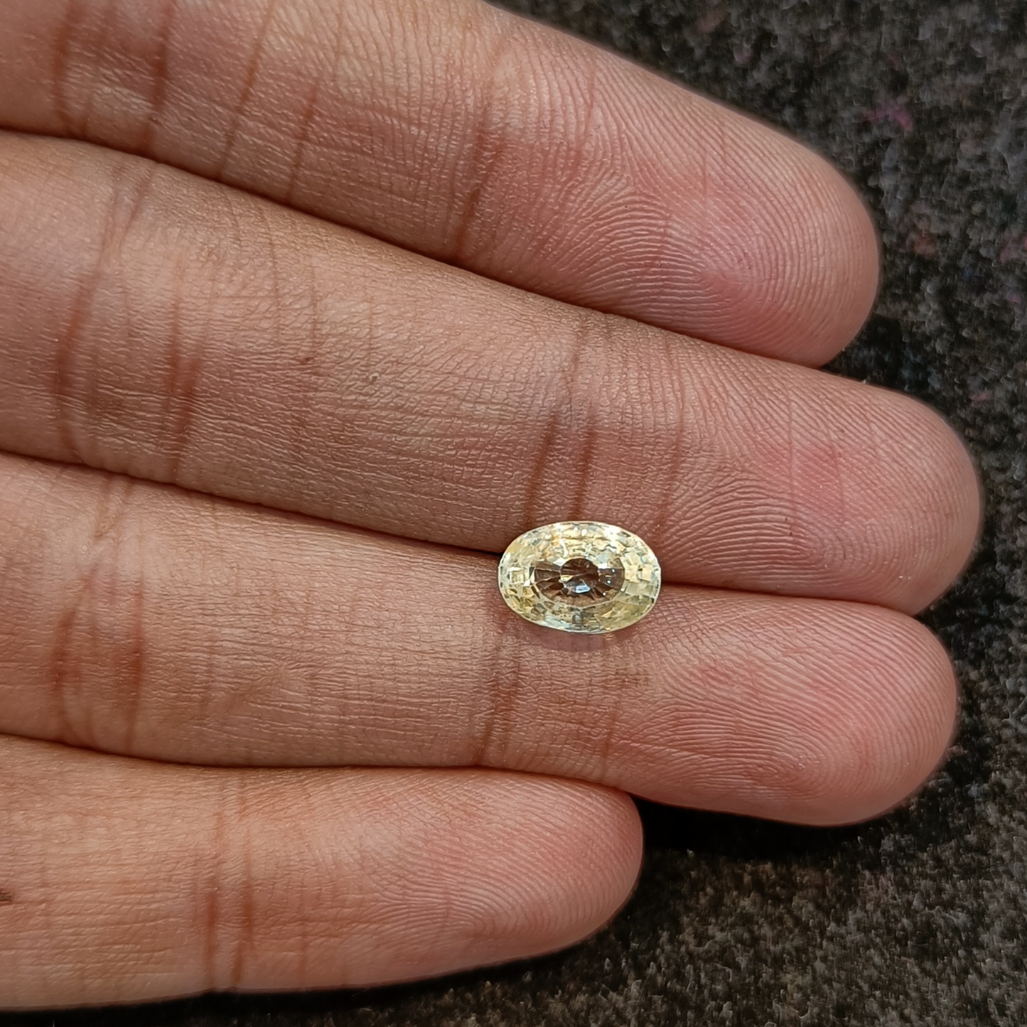Yellow Sapphire - 3.30 Carats