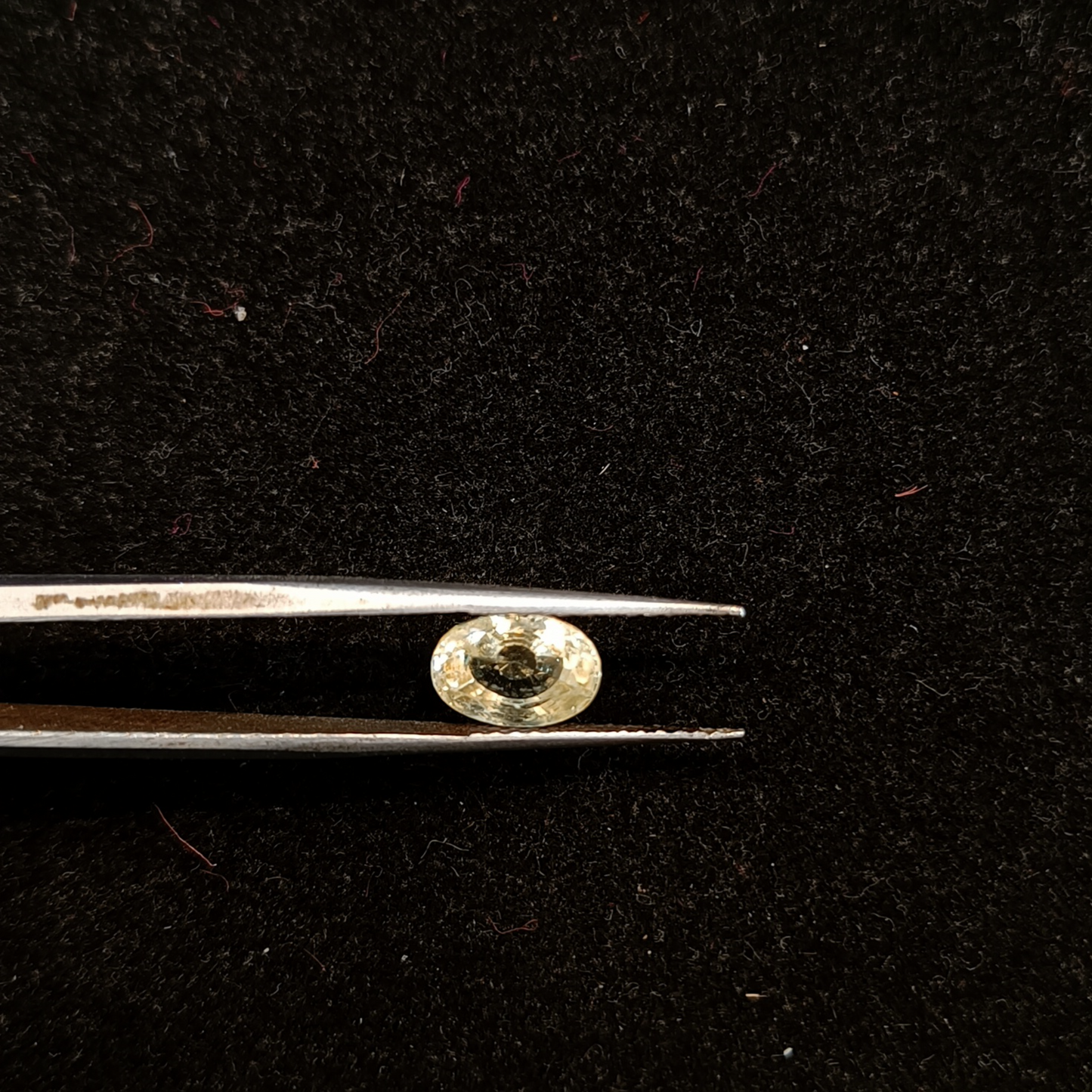 Yellow Sapphire - 3.30 Carats