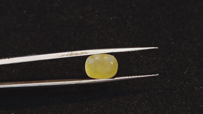 Yellow Sapphire - 3.64 Carats