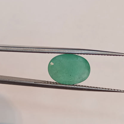Emerald (Panna) - 3.32 Carats